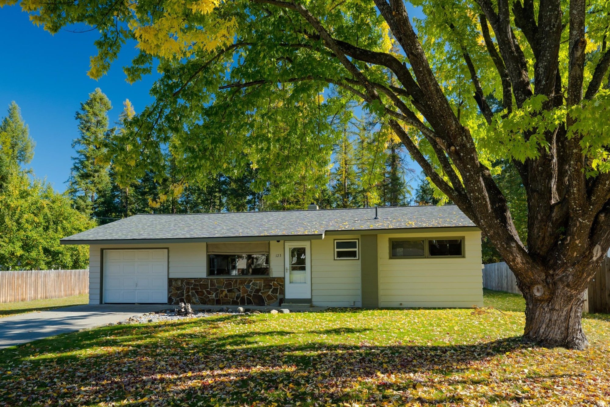 123 Highwood Drive