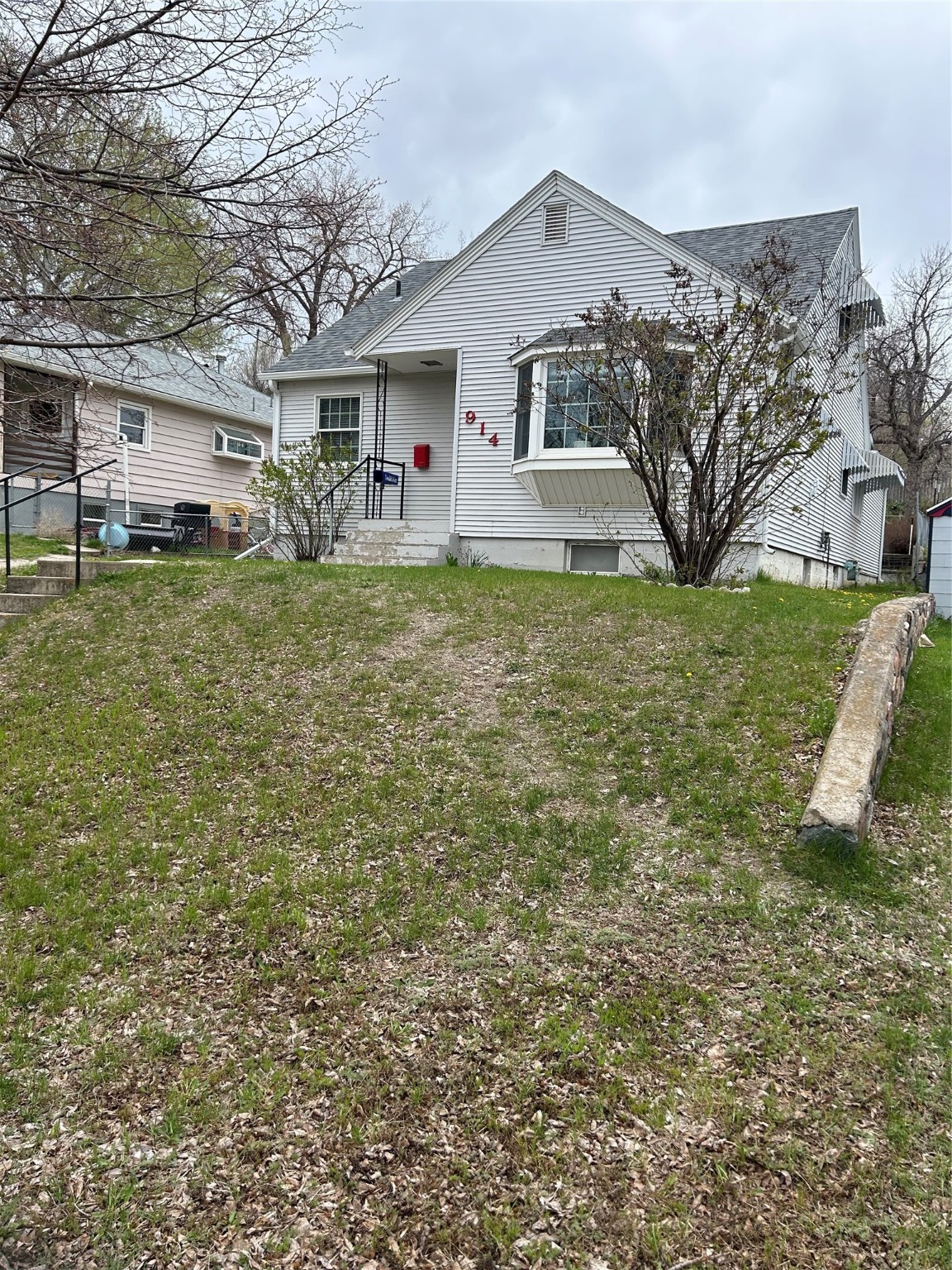 914 5th Street