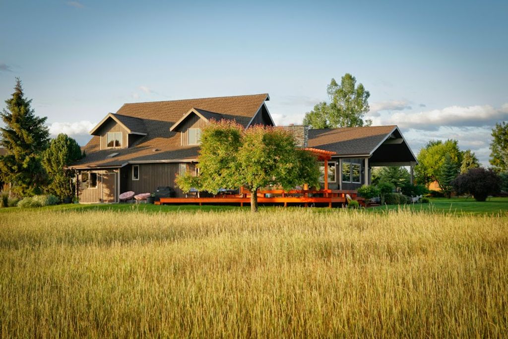 Photo of 93 Sann Lane, Stevensville, MT 59870 (MLS # 30066967)