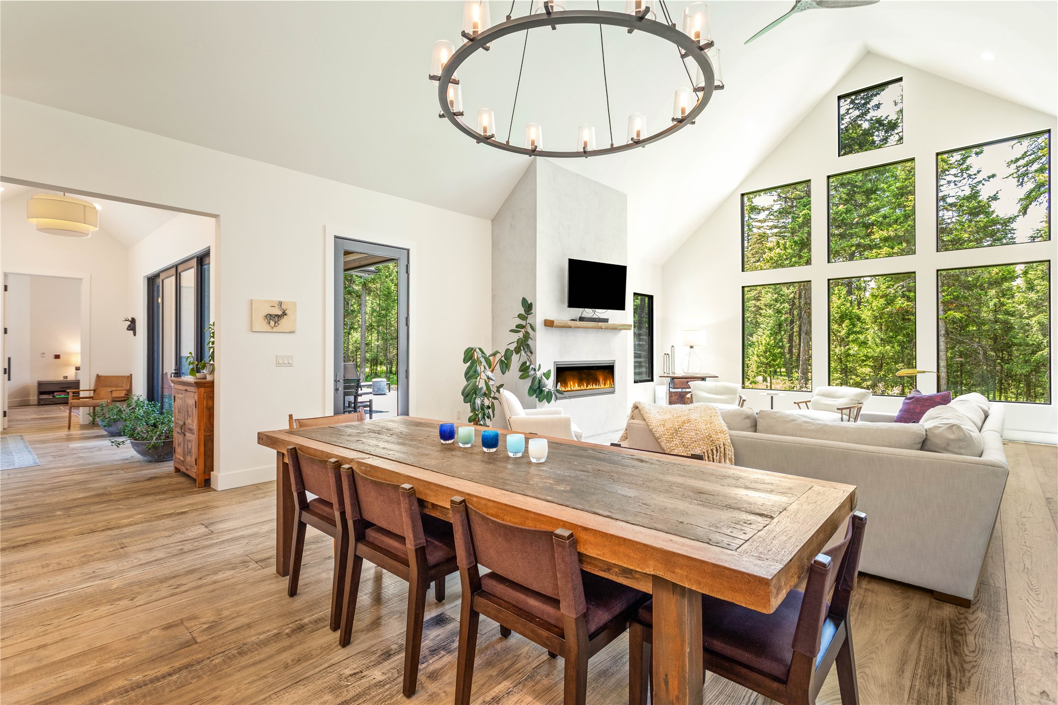 22 Hills Lookout Court