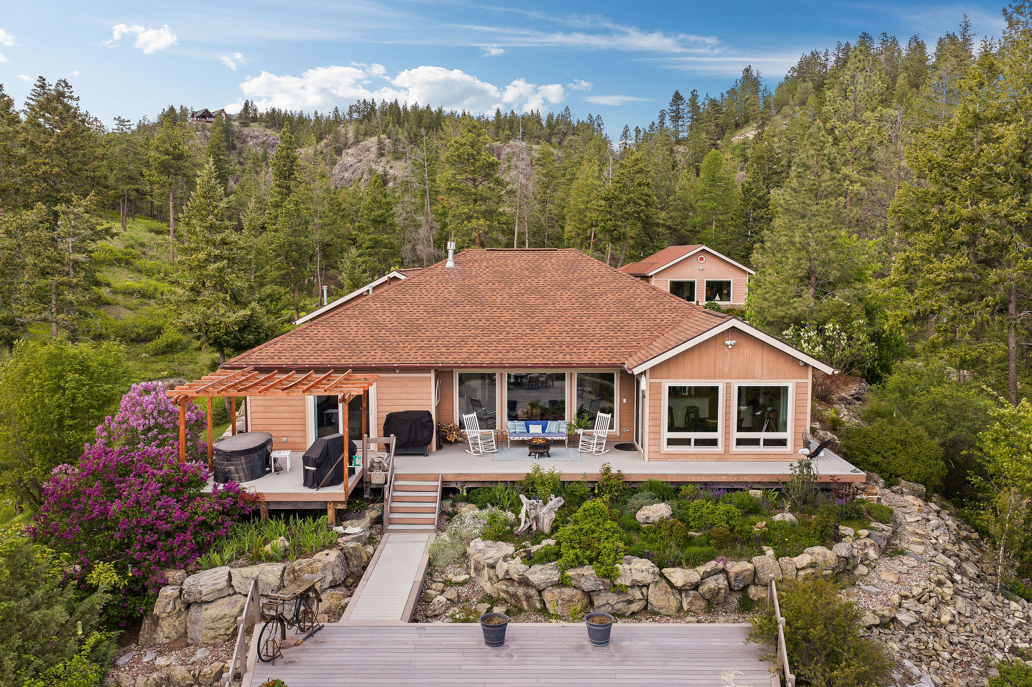 416 & 420 S Eighty Drive