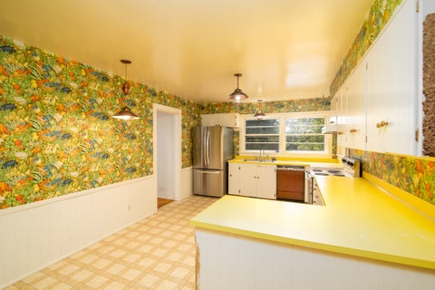 Tiny photo for 1800 Madeline Avenue, Missoula, MT 59801 (MLS # 30072867)