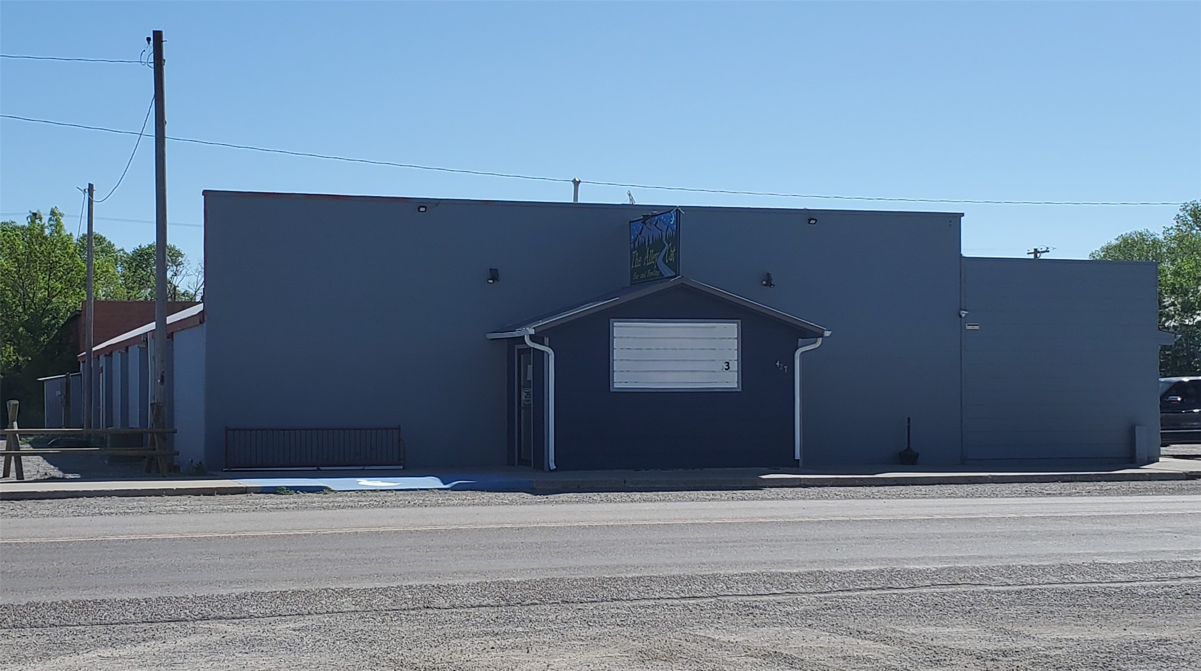 427 Main Avenue S