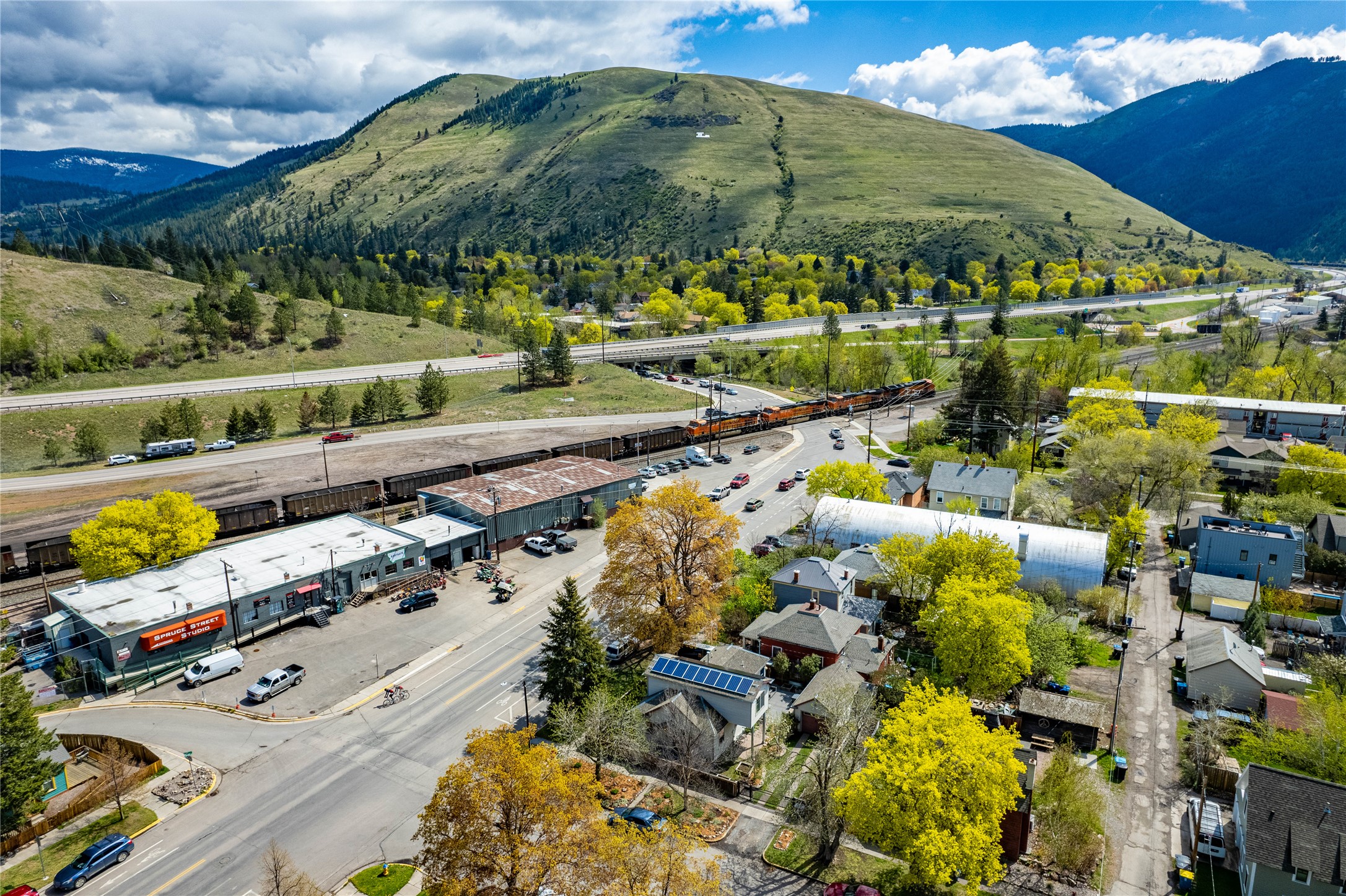 Missoula, Montana 59802, United States, 2 Bedrooms Bedrooms, ,3 BathroomsBathrooms,Residential,Active,122091