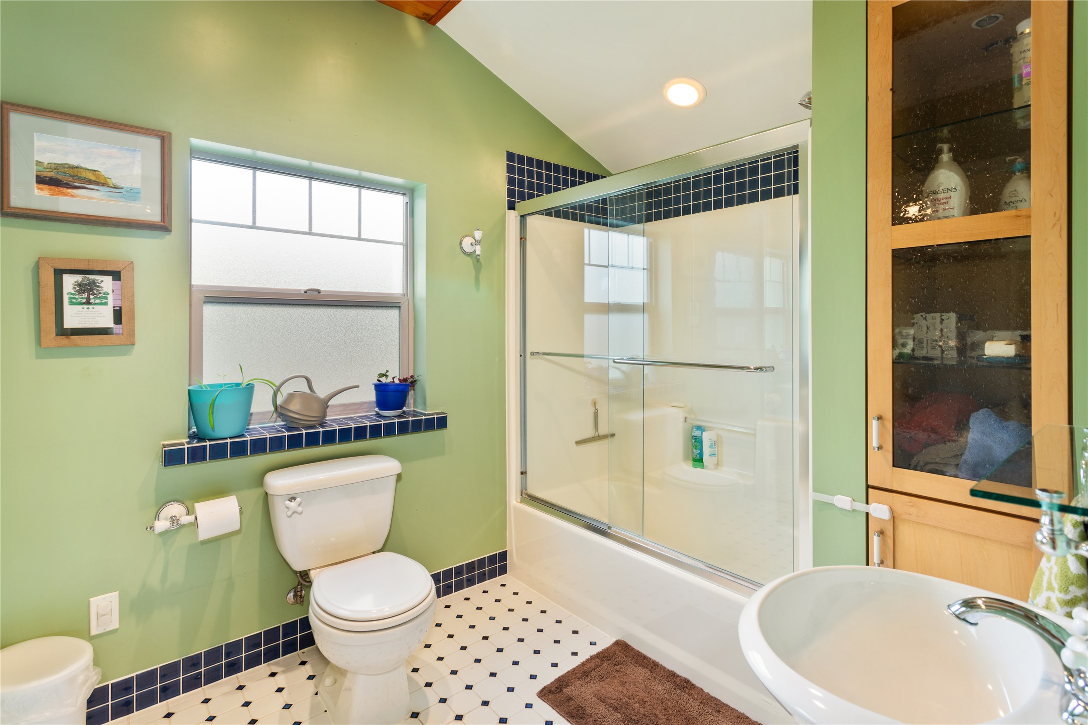 Missoula, Montana 59802, United States, 2 Bedrooms Bedrooms, ,3 BathroomsBathrooms,Residential,Active,122091