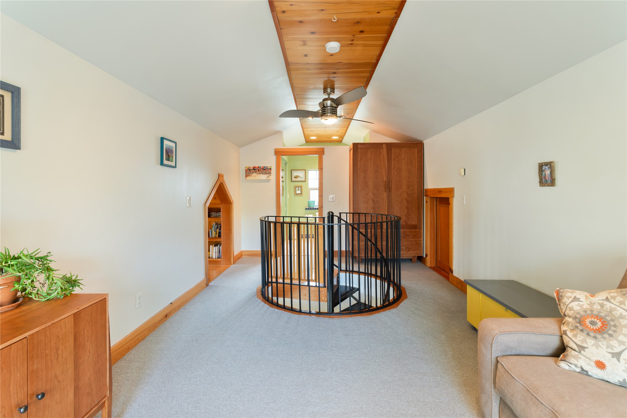 Missoula, Montana 59802, United States, 2 Bedrooms Bedrooms, ,3 BathroomsBathrooms,Residential,Active,122091