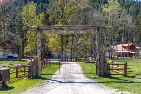 Photo of 1492 McMannamy Draw, Kalispell, MT 59901 (MLS # 30047704)