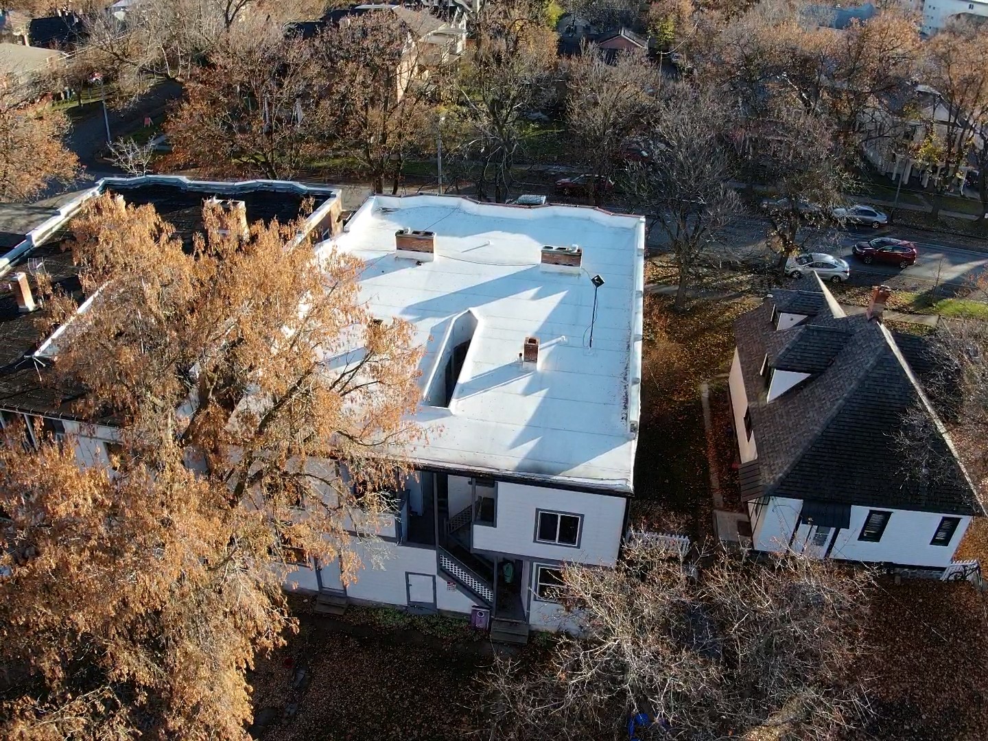 320-326 S 6th Street E