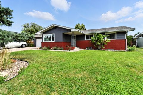 Photo of 1008 Buena Drive, Great Falls, MT 59404 (MLS # 30057361)