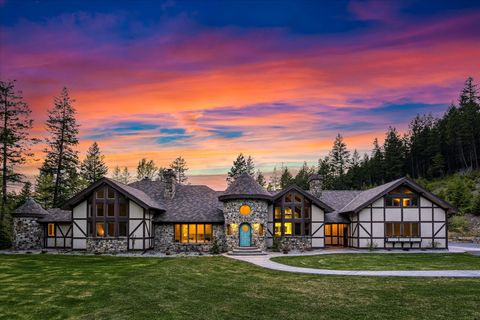 Photo of 215 Browns Gulch Road, Kalispell, MT 59901 (MLS # 30048277)