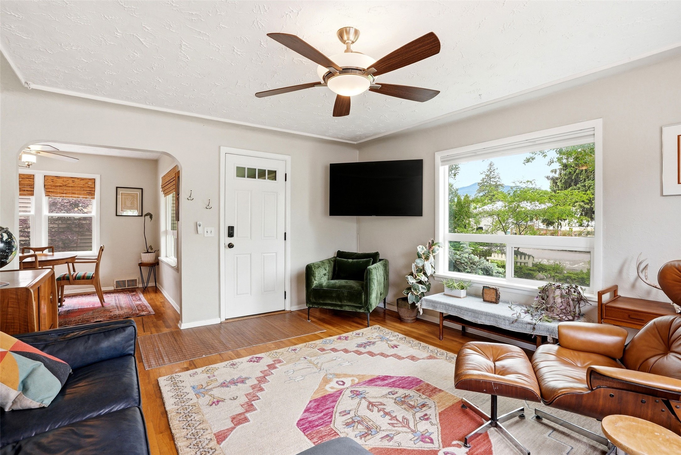 1630 S 9th Street W