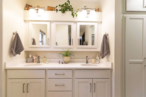 Tiny photo for 1207 Gilbert Court, Missoula, MT 59802 (MLS # 30069136)