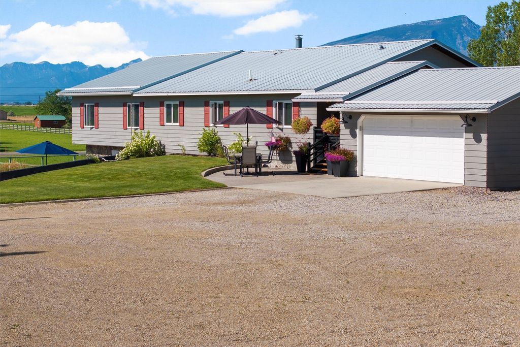Photo of 412 Bass Lane, Corvallis, MT 59828 (MLS # 30055415)
