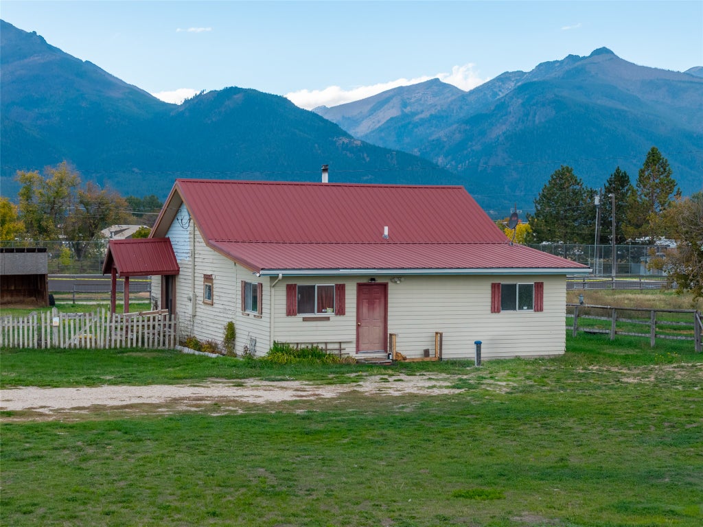 Photo of 900 Phillips Street, Stevensville, MT 59870 (MLS # 30079125)