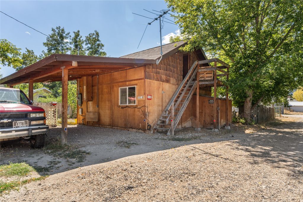 Photo of 502 Adirondac Avenue, Hamilton, MT 59840 (MLS # 30056094)