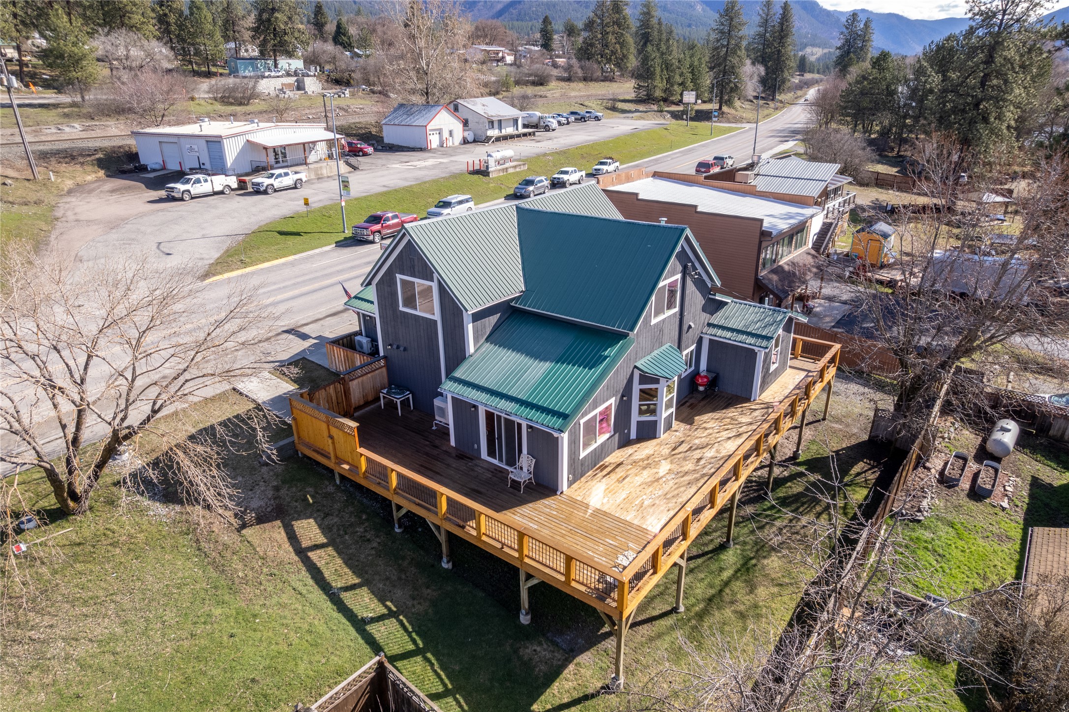 229 W Main Street