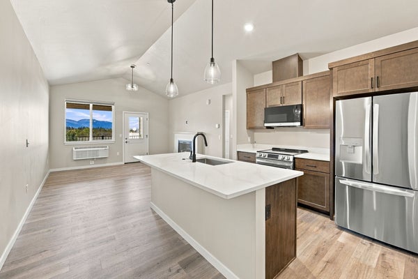159 CANYON FALLS WAY UNIT 208, HAMILTON, MT 59840 - Image 07f278b07ae3f8a3ff869847afc9ec0e/960241468