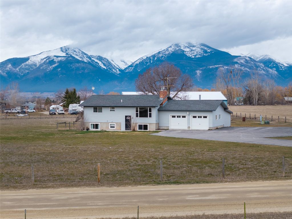 Photo of 1170 Three Mile Creek Road, Stevensville, MT 59870 (MLS # 30066392)