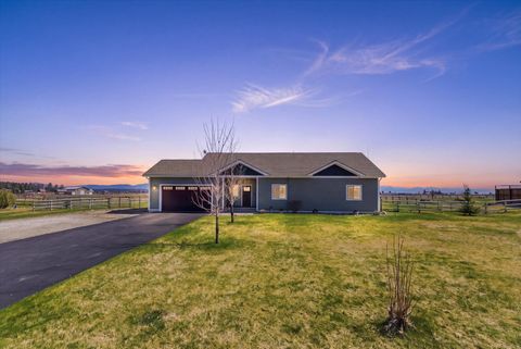 Photo of 253 Lost Creek Lane, Kalispell, MT 59901 (MLS # 30068186)