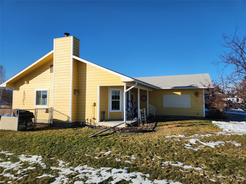 Photo of 130 Greenbriar Drive, Kalispell, MT 59901 (MLS # 30064189)