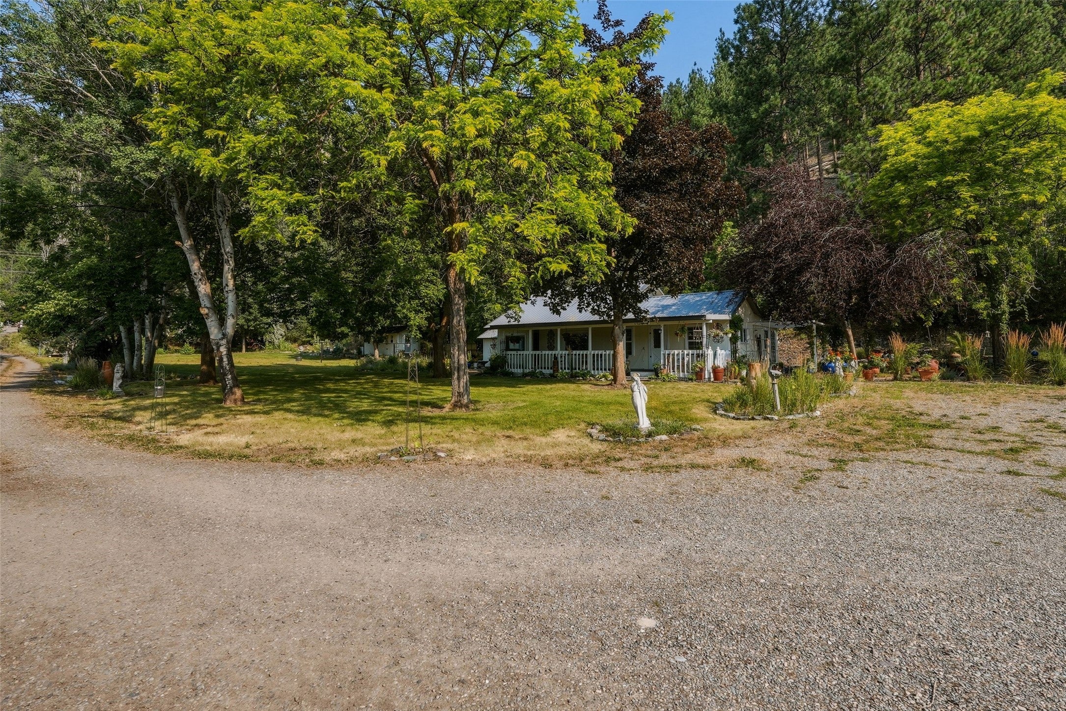 1550 Tremper Drive