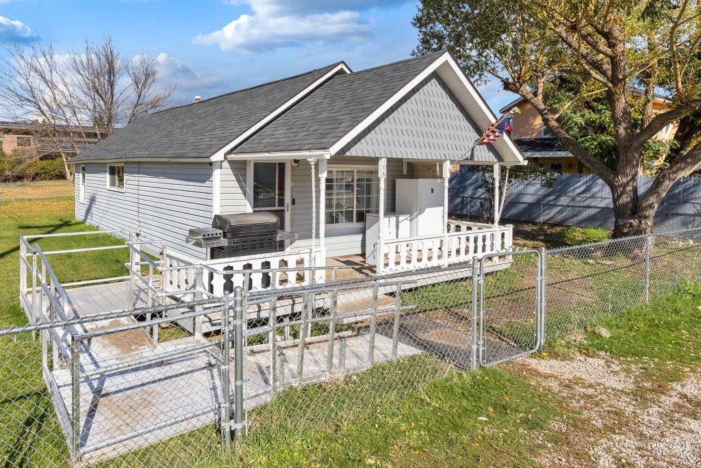 Photo of 106 E Southwic Avenue, Darby, MT 59829 (MLS # 30077734)