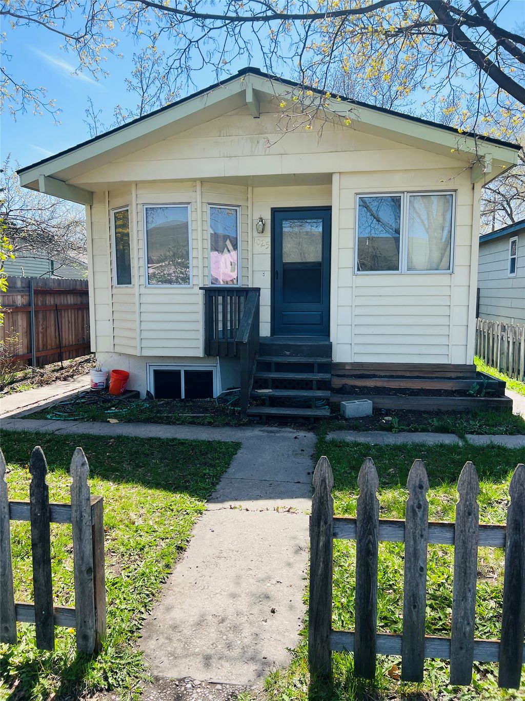 Photo of 1025 Charlo Street, Missoula, MT 59802 (MLS # 30069118)