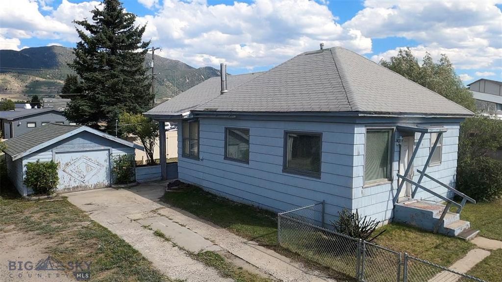 Photo of 3320 Busch Street, Butte, MT 59701 (MLS # 30068885)