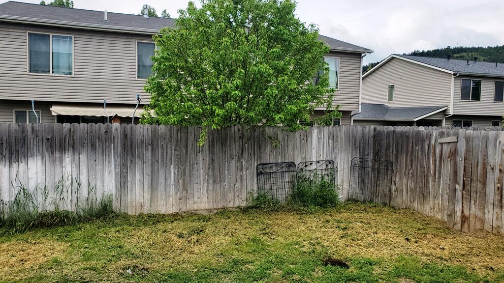 1996/1998 Greatview Avenue