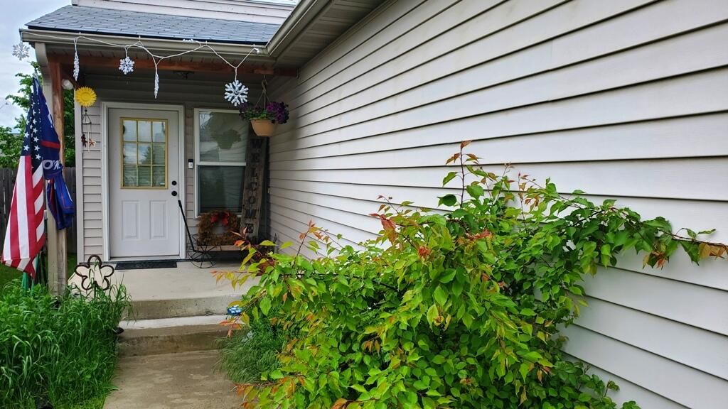 Photo of 1996/1998 Greatview Avenue, Kalispell, MT 59901 (MLS # 30061786)