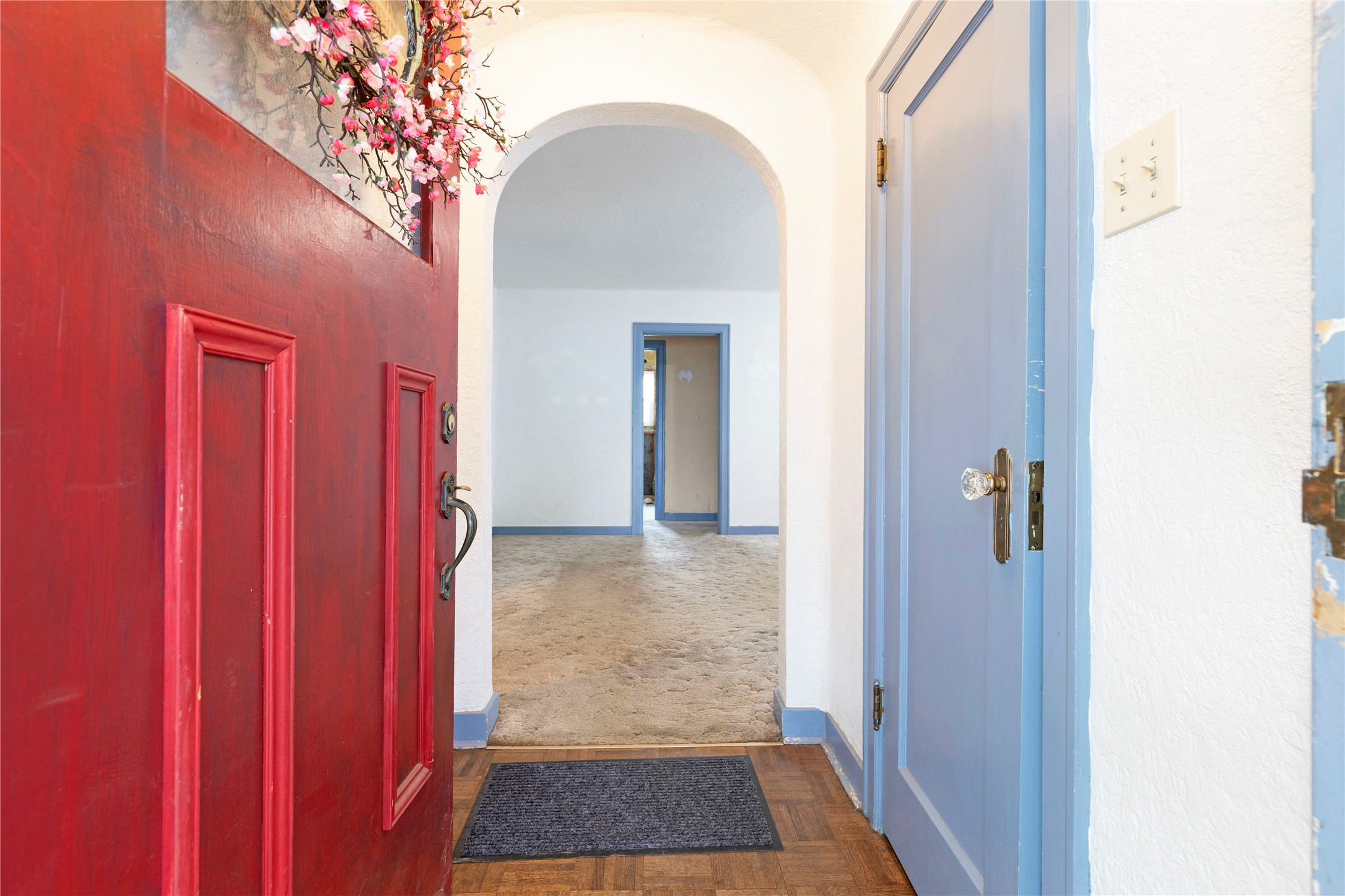 Missoula, Montana 59801, United States, 3 Bedrooms Bedrooms, ,2 BathroomsBathrooms,Residential,Pending,51526