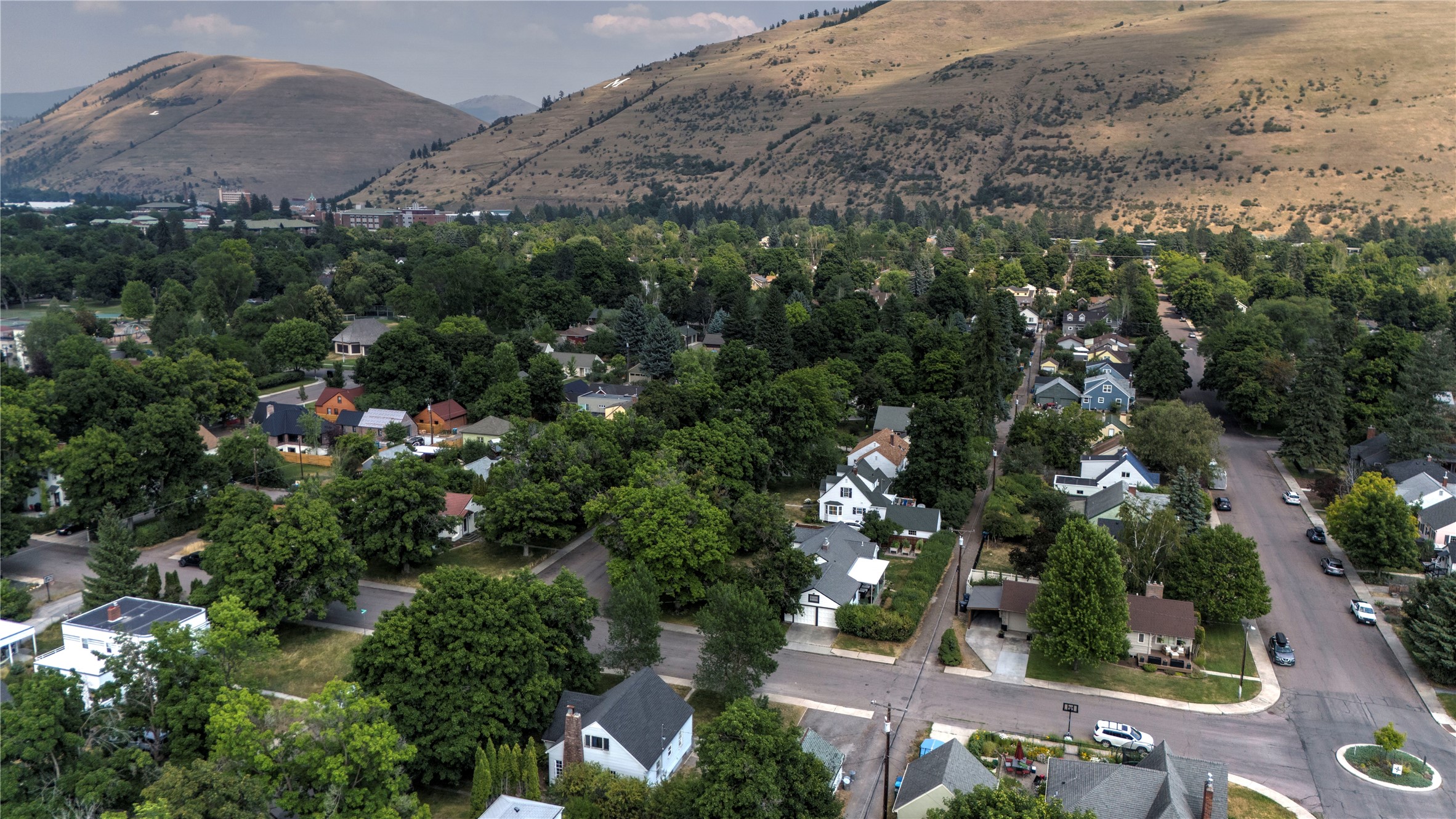 Missoula, Montana 59801, United States, 3 Bedrooms Bedrooms, ,2 BathroomsBathrooms,Residential,Pending,51526