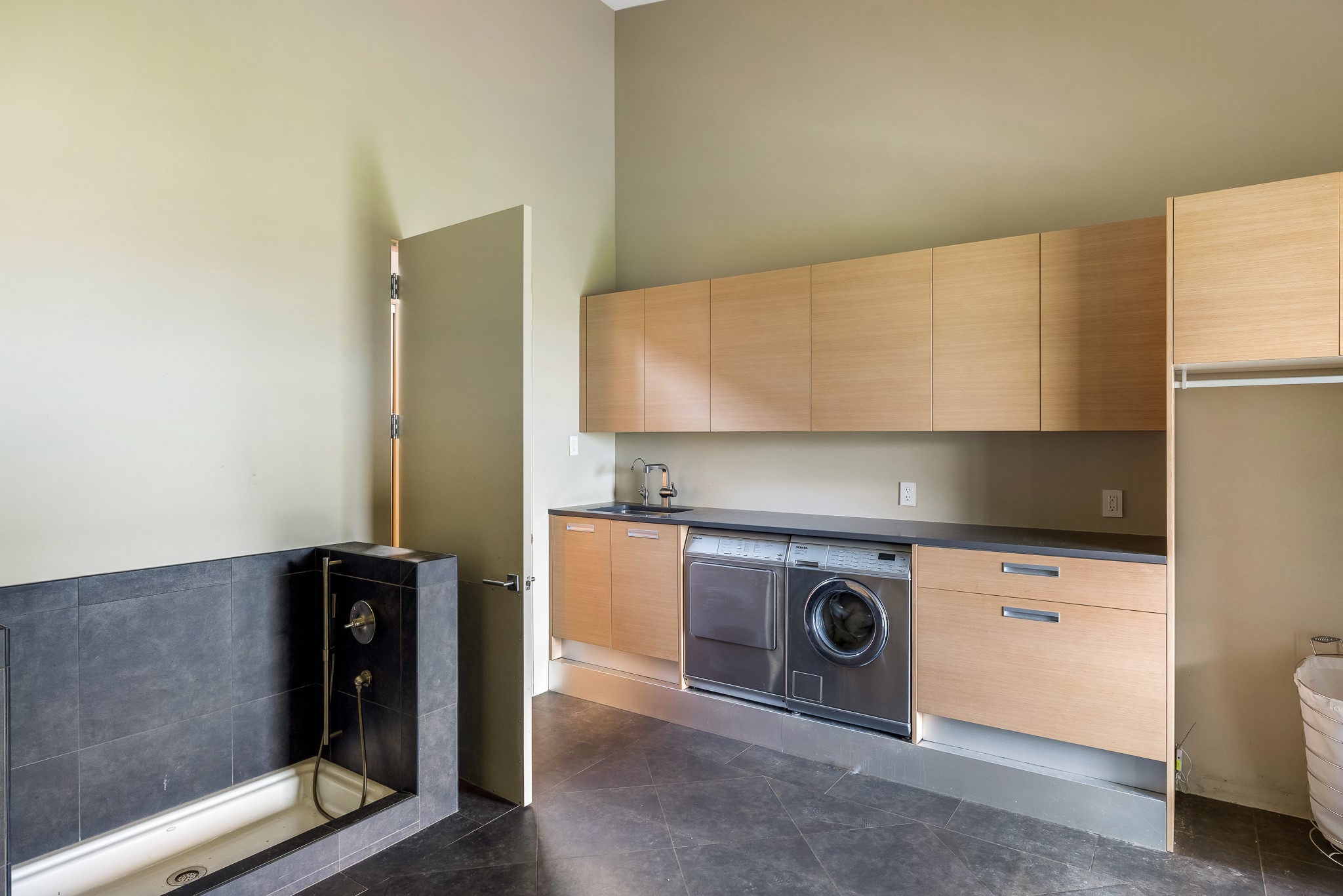 Victor, Montana 59875, United States, 4 Bedrooms Bedrooms, ,4 BathroomsBathrooms,Residential,Active,116273