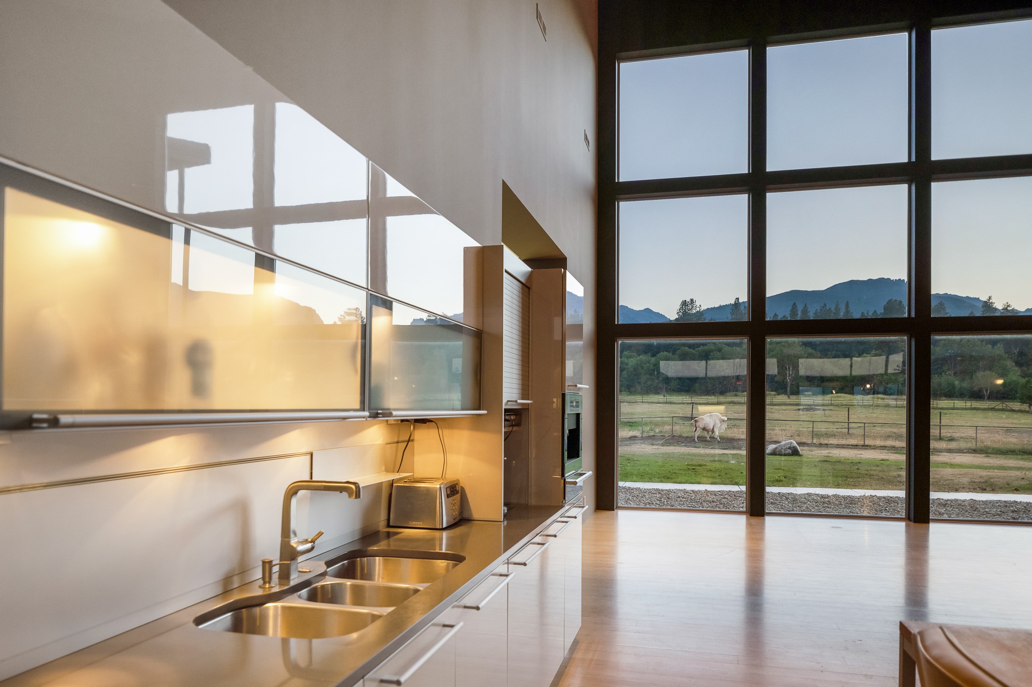 Victor, Montana 59875, United States, 4 Bedrooms Bedrooms, ,4 BathroomsBathrooms,Residential,Active,116273