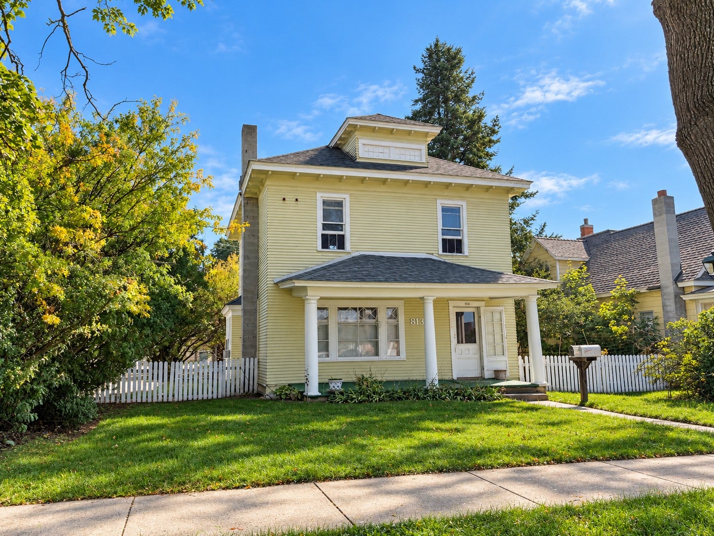 813 S 3rd Street W