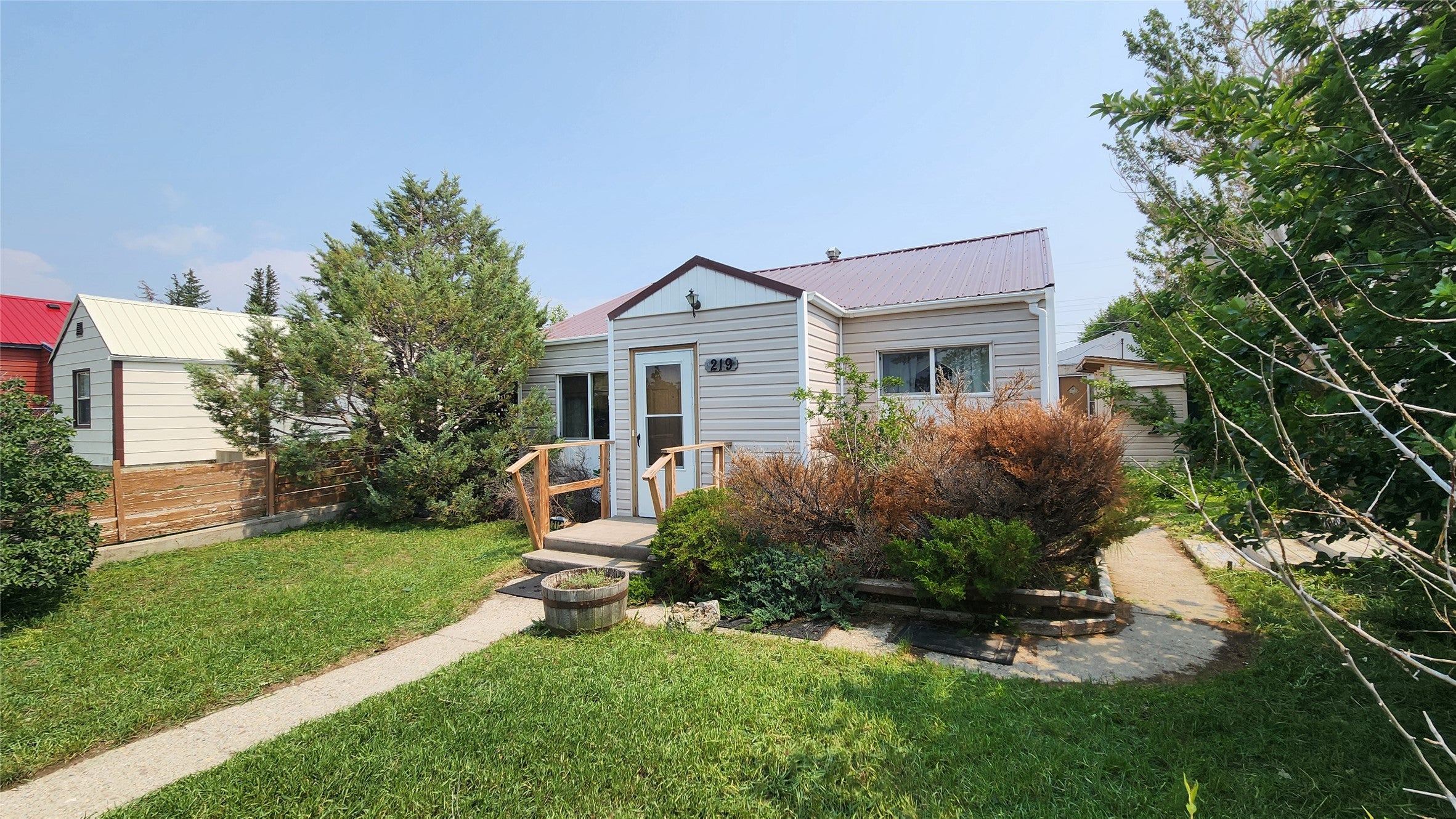 219 5th Avenue SW