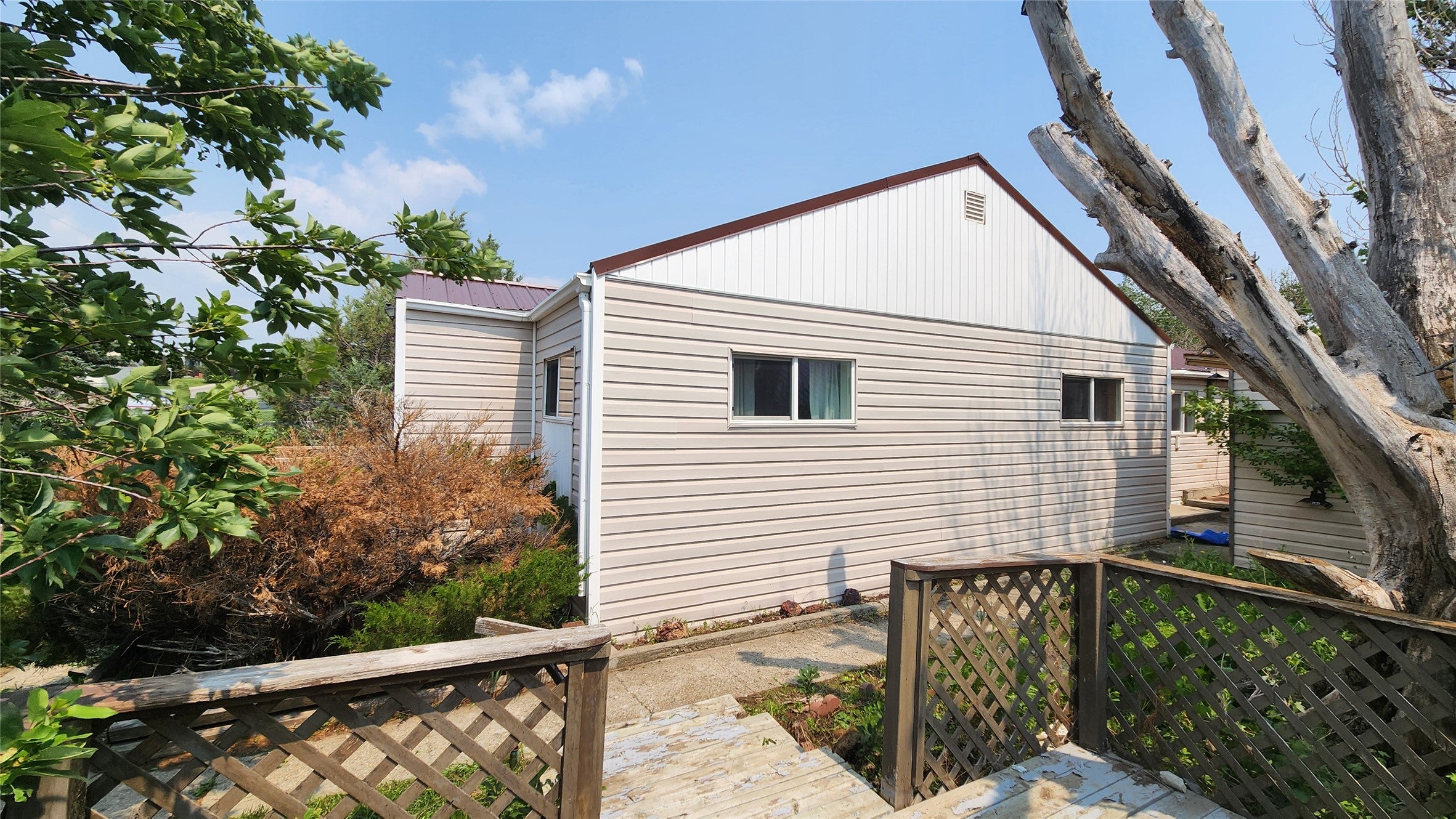 219 5th Avenue SW