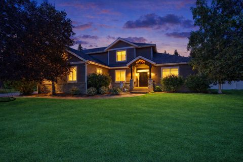 Photo of 25 Glacier Circle, Kalispell, MT 59901 (MLS # 30065744)