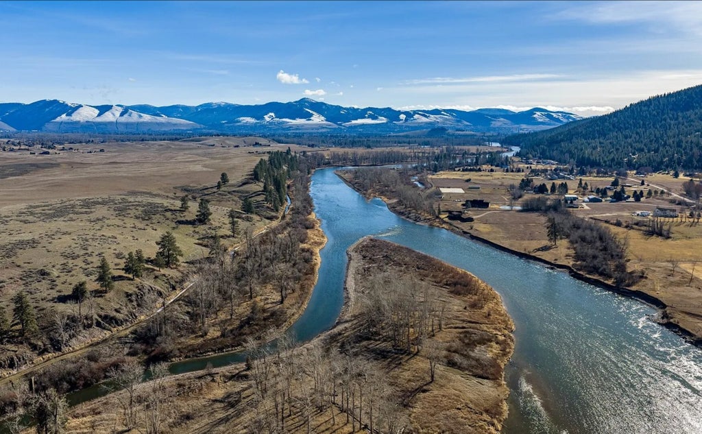 Photo of 9457 Royal Coachman Drive, Missoula, MT 59808 (MLS # 30079099)