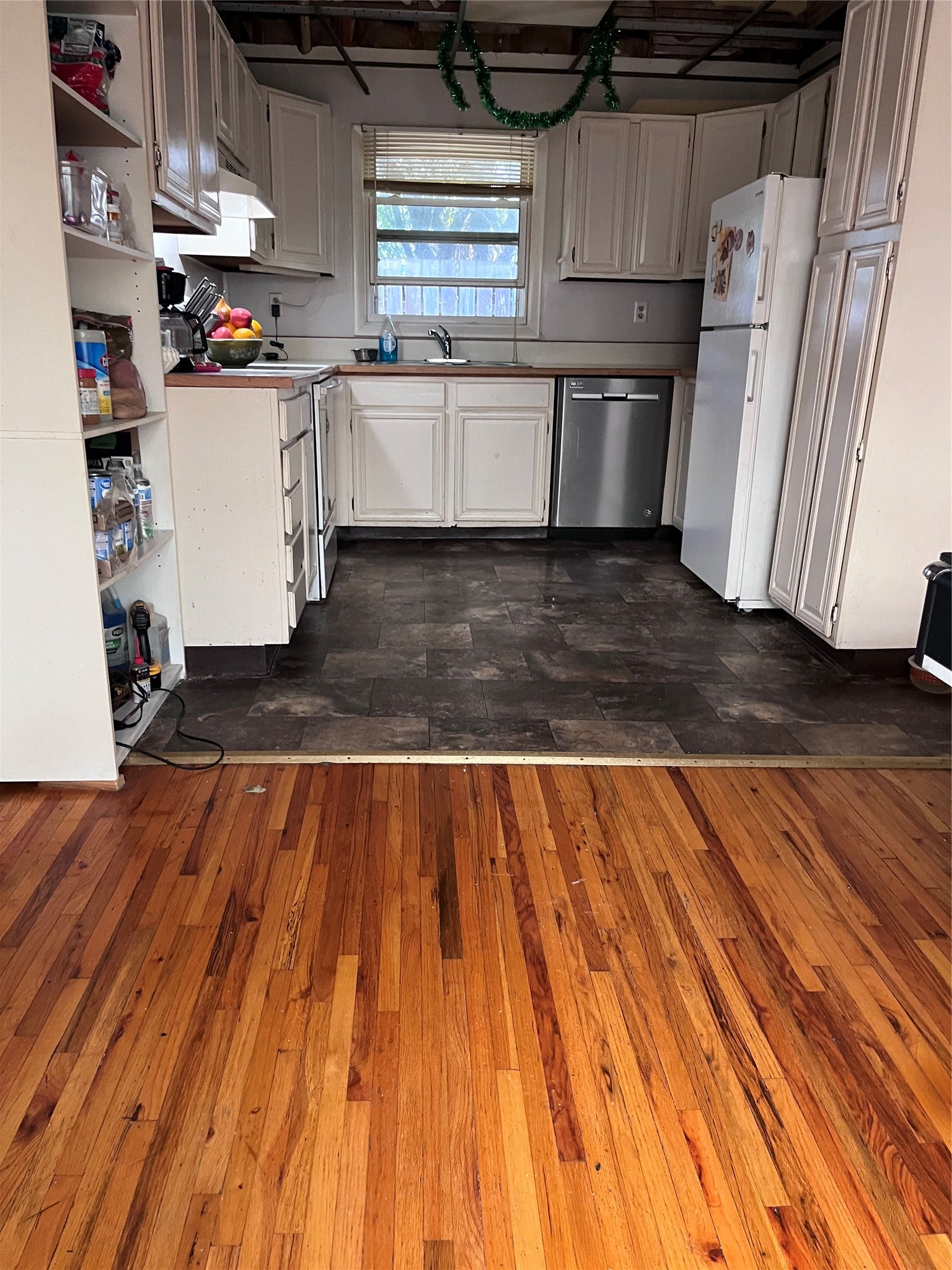 30 5th Avenue SE
