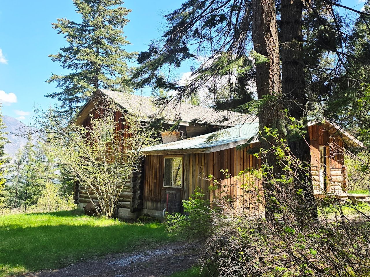 93 Wapiti Point Road