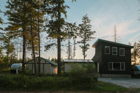 Photo of 454 Antelope Trail, Whitefish, MT 59937 (MLS # 30054226)