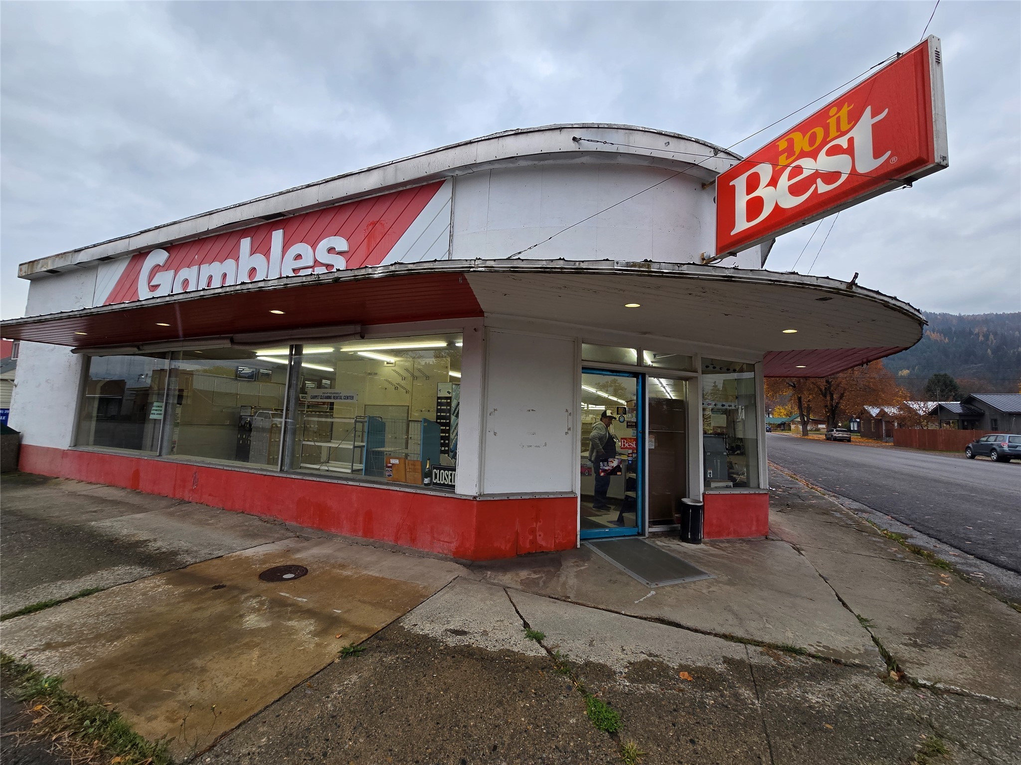 202 E Kootenai Avenue