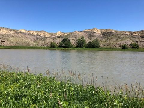 18 Vernon Road Highwood MT 59450