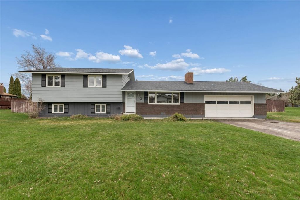 Photo of 50 Winchester Street, Kalispell, MT 59901 (MLS # 30068838)