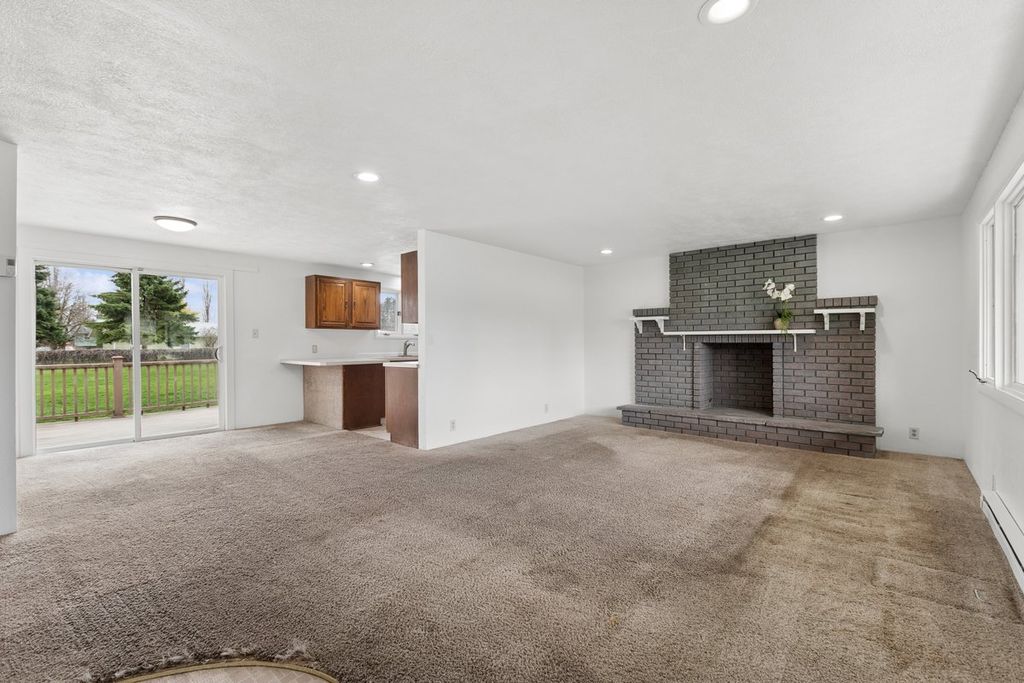 Photo of 50 Winchester Street, Kalispell, MT 59901 (MLS # 30068838)