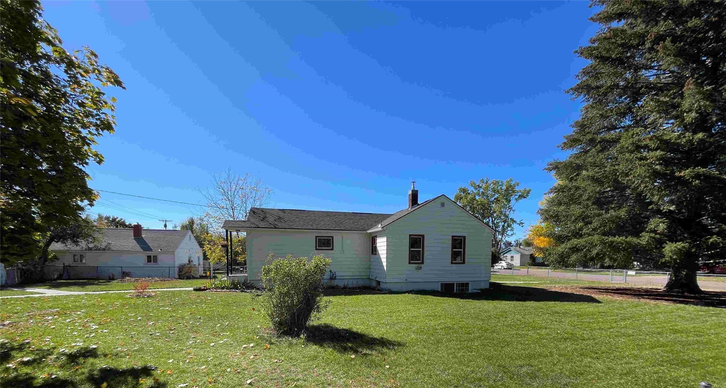 802 Longstaff Street