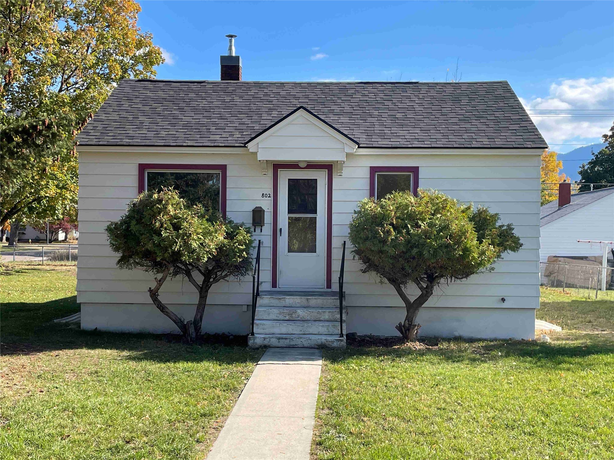 802 Longstaff Street