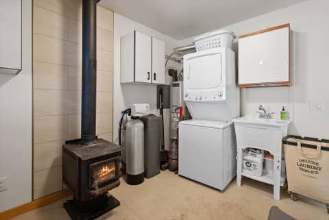Tiny photo for 29160 Wapiti Lane, Bigfork, MT 59911 (MLS # 30077144)