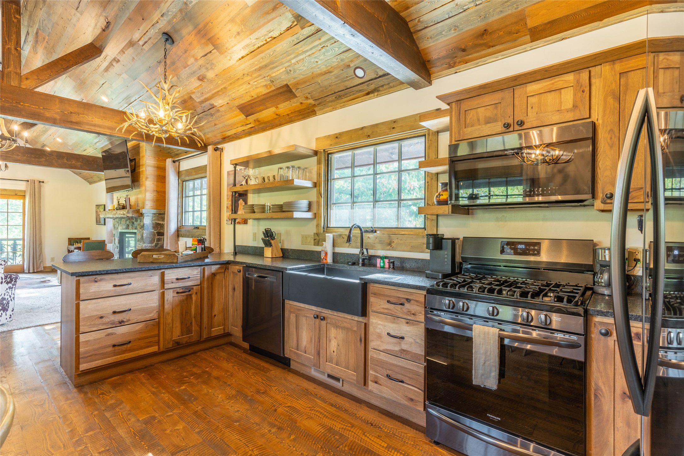 214 Rusty Spur Trail